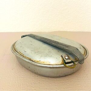 Vintage camping pan / US